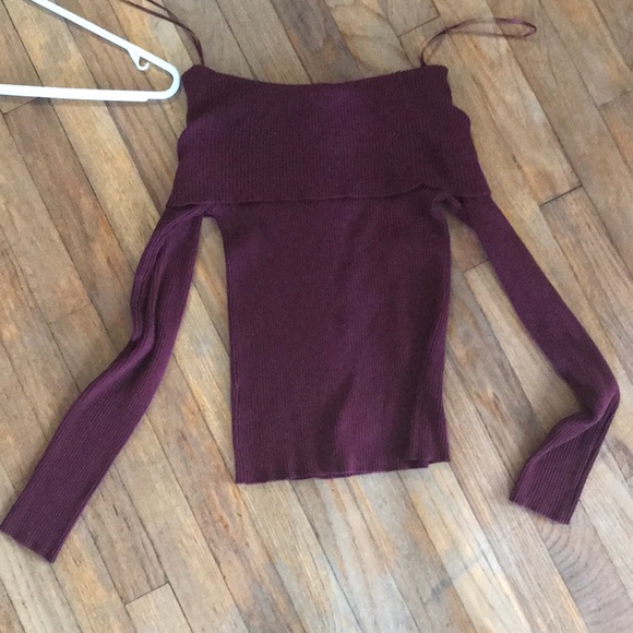 Maroon off the shoulder embroidered top - Picture 4 of 4